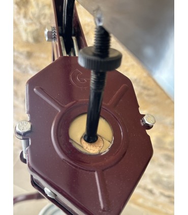 Boucheuse sur pied pour bouteilles Magnums